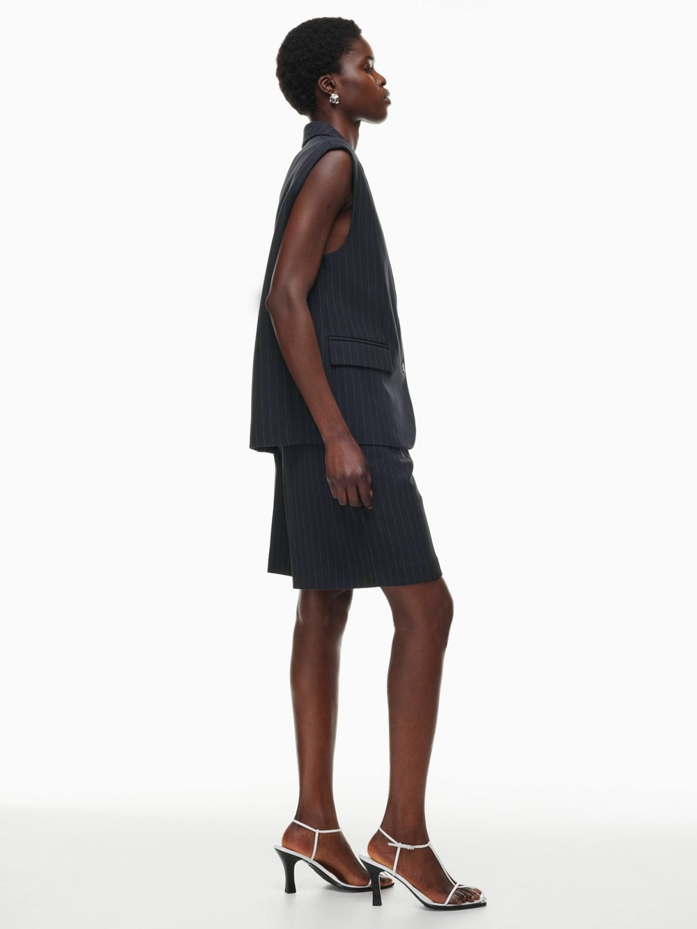 BABATON ARITZIA Takeover Vest Navy Pinstripe - Picture 3 of 4